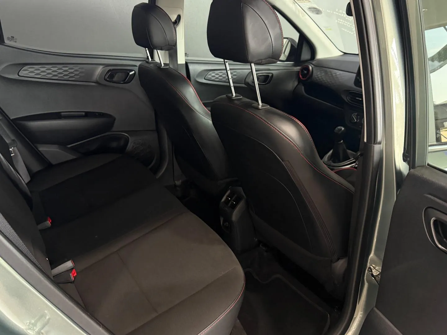 2026 Hyundai Grand i10 1.0 Premium Hatch, photo 13 of 21
