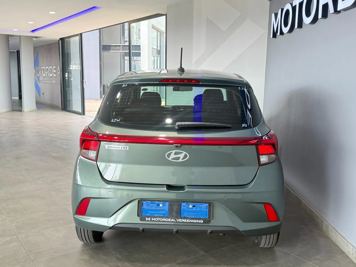 2026 Hyundai Grand i10 1.0 Premium Hatch, photo 8 of 21