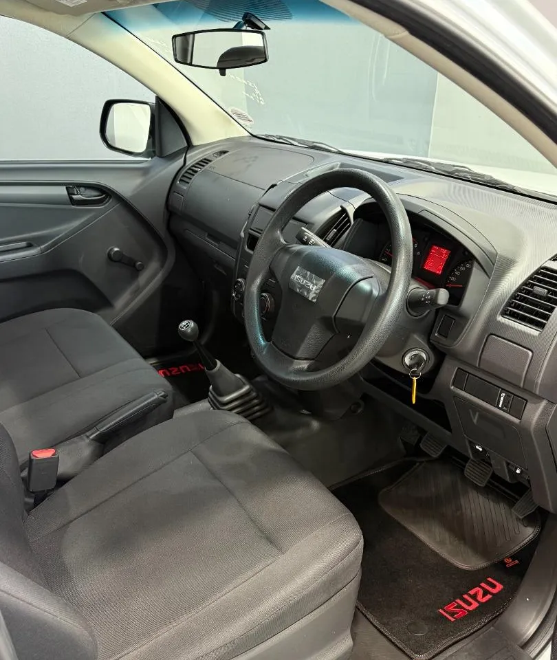 2026 Isuzu D-Max Gen 6 250C Single Cab, photo 19 of 21