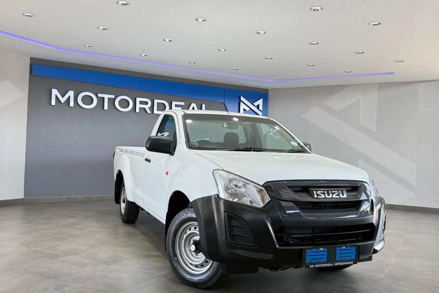 2026 Isuzu D-Max Gen 6 250C Single Cab, photo 2 of 11