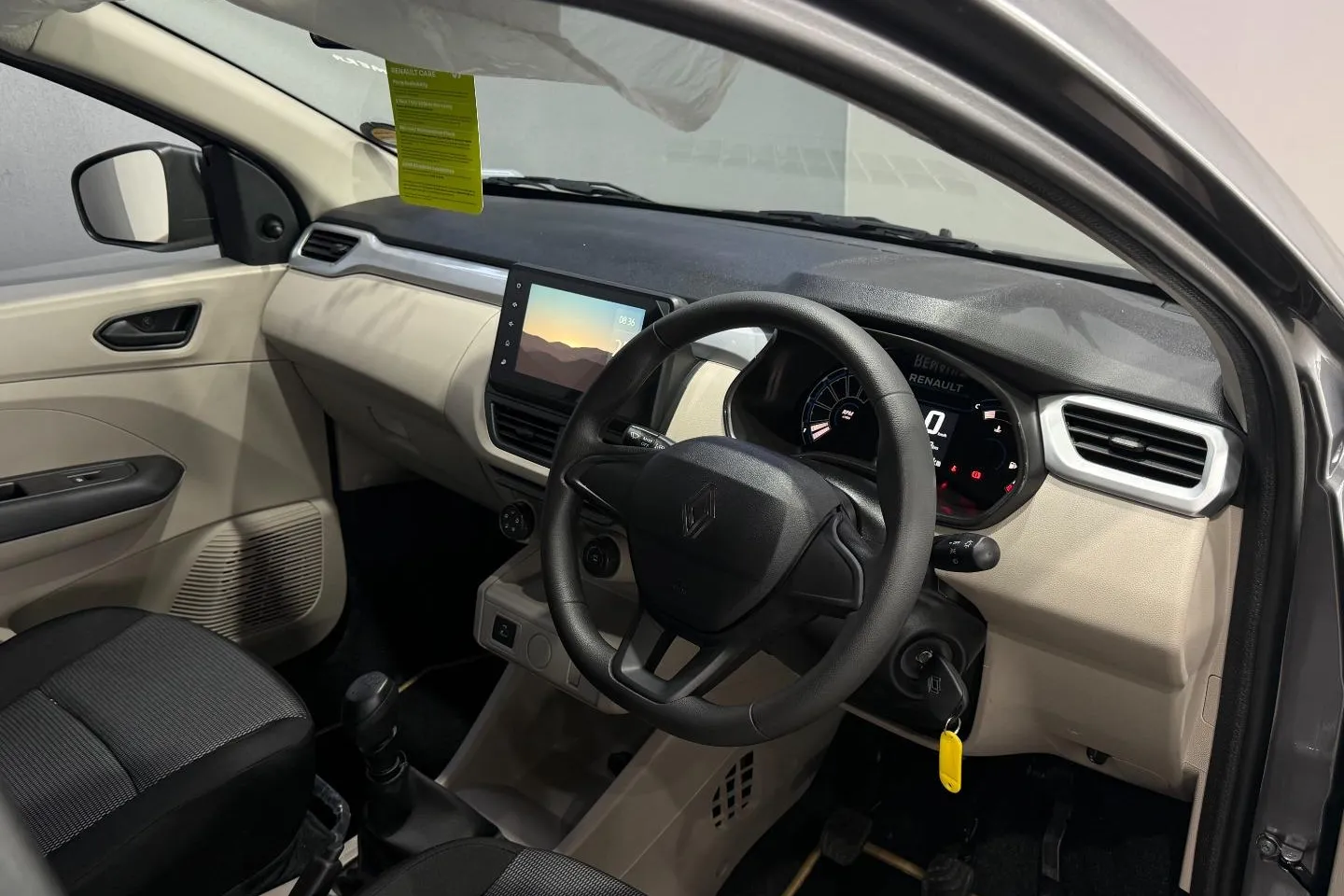 2026 Renault Triber 1.0 Evolution, photo 11 of 20