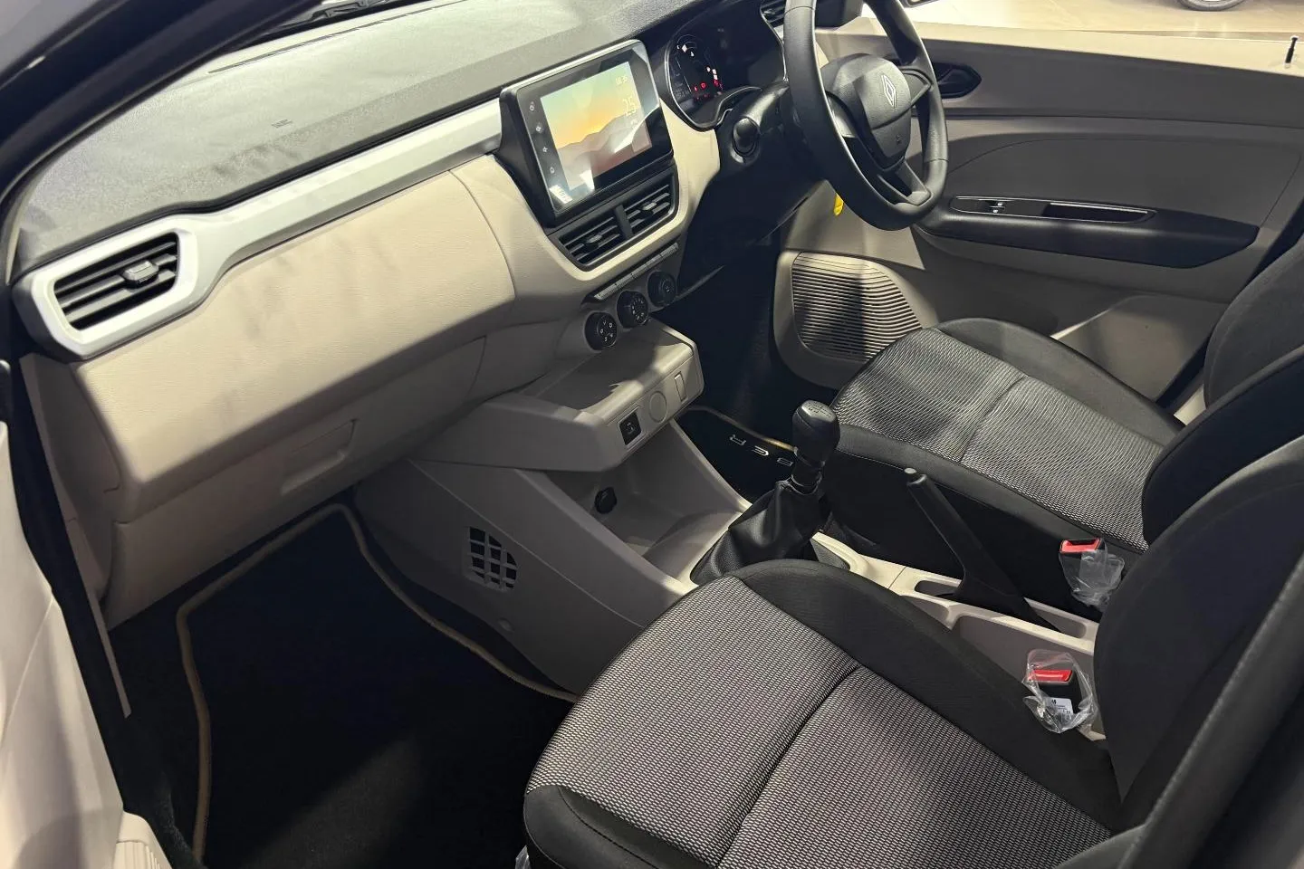 2026 Renault Triber 1.0 Evolution, photo 20 of 20