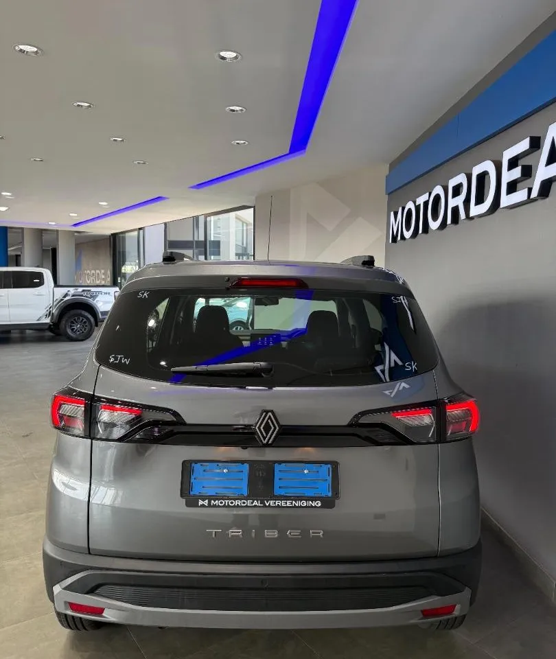 2026 Renault Triber 1.0 Techno, photo 11 of 25