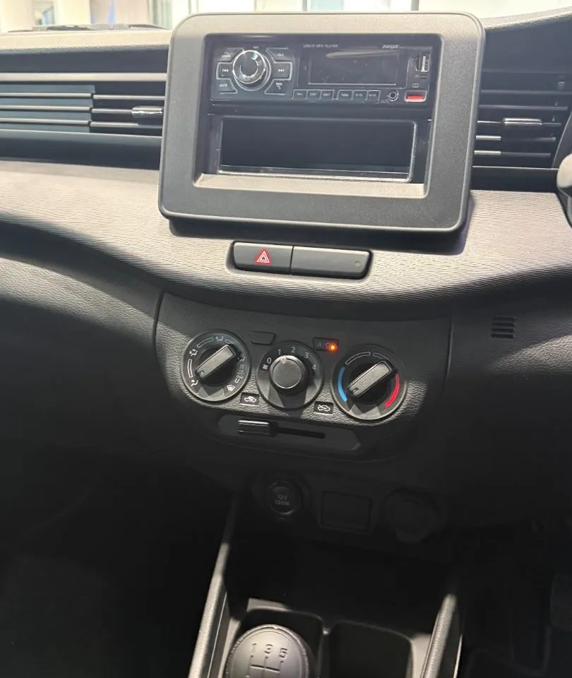 2026 Suzuki Ertiga 1.5 GA, photo 9 of 11