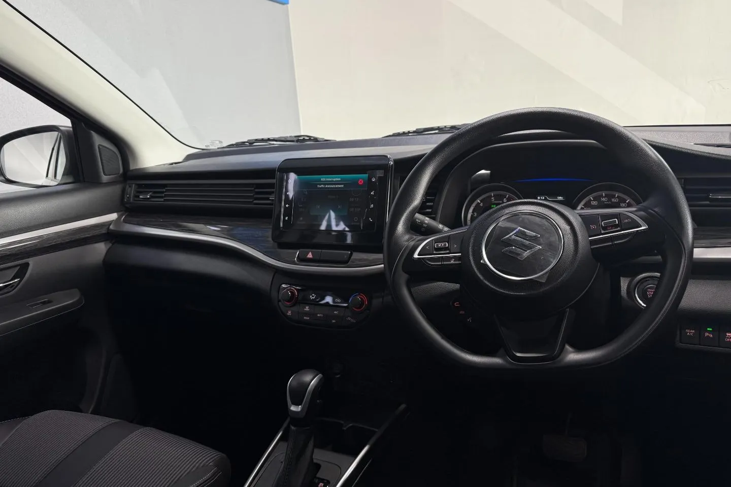 2026 Suzuki XL6 1.5 GL Auto, photo 13 of 28