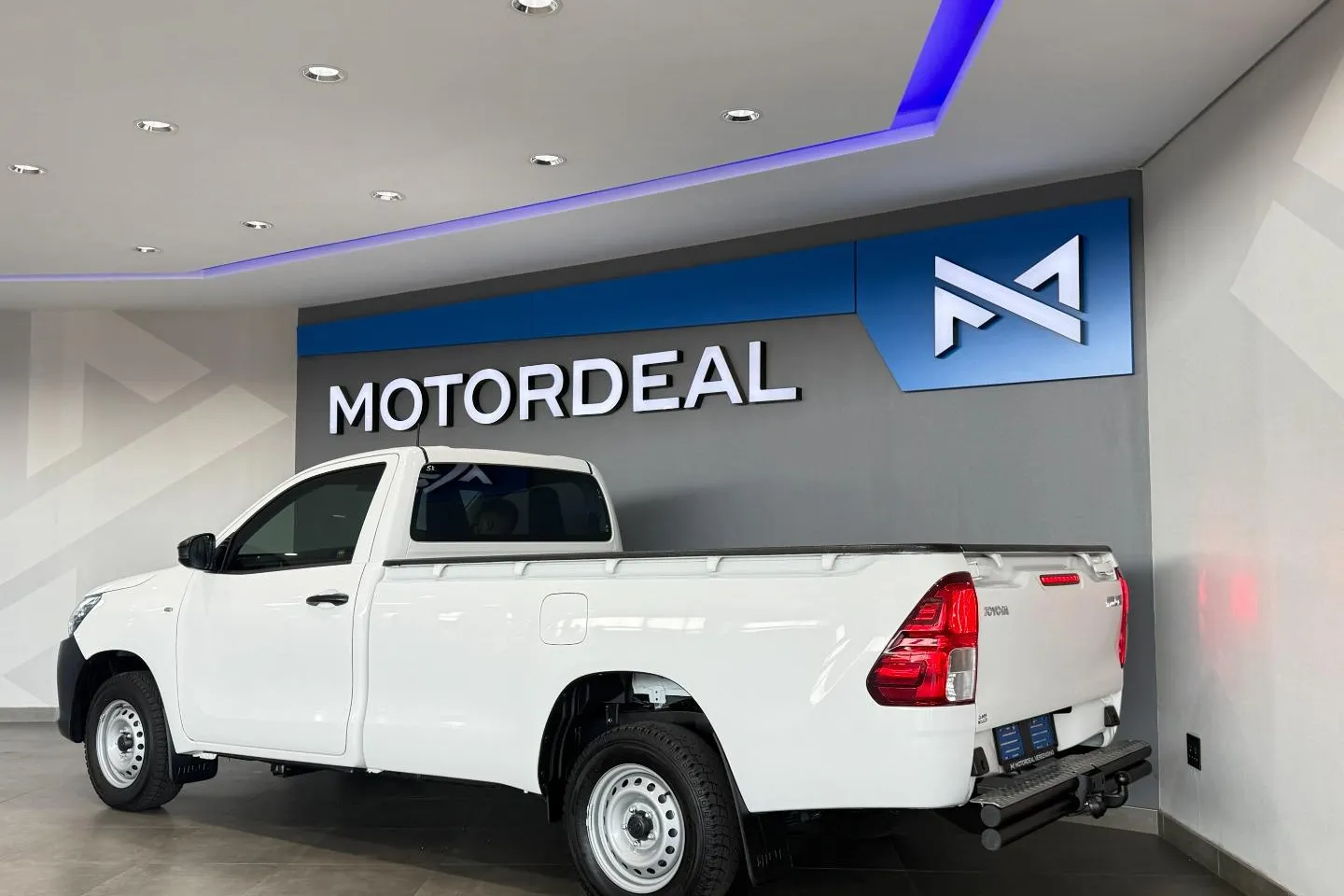 2026 Toyota Hilux 2.4GD Single Cab S (Aircon), photo 11 of 21