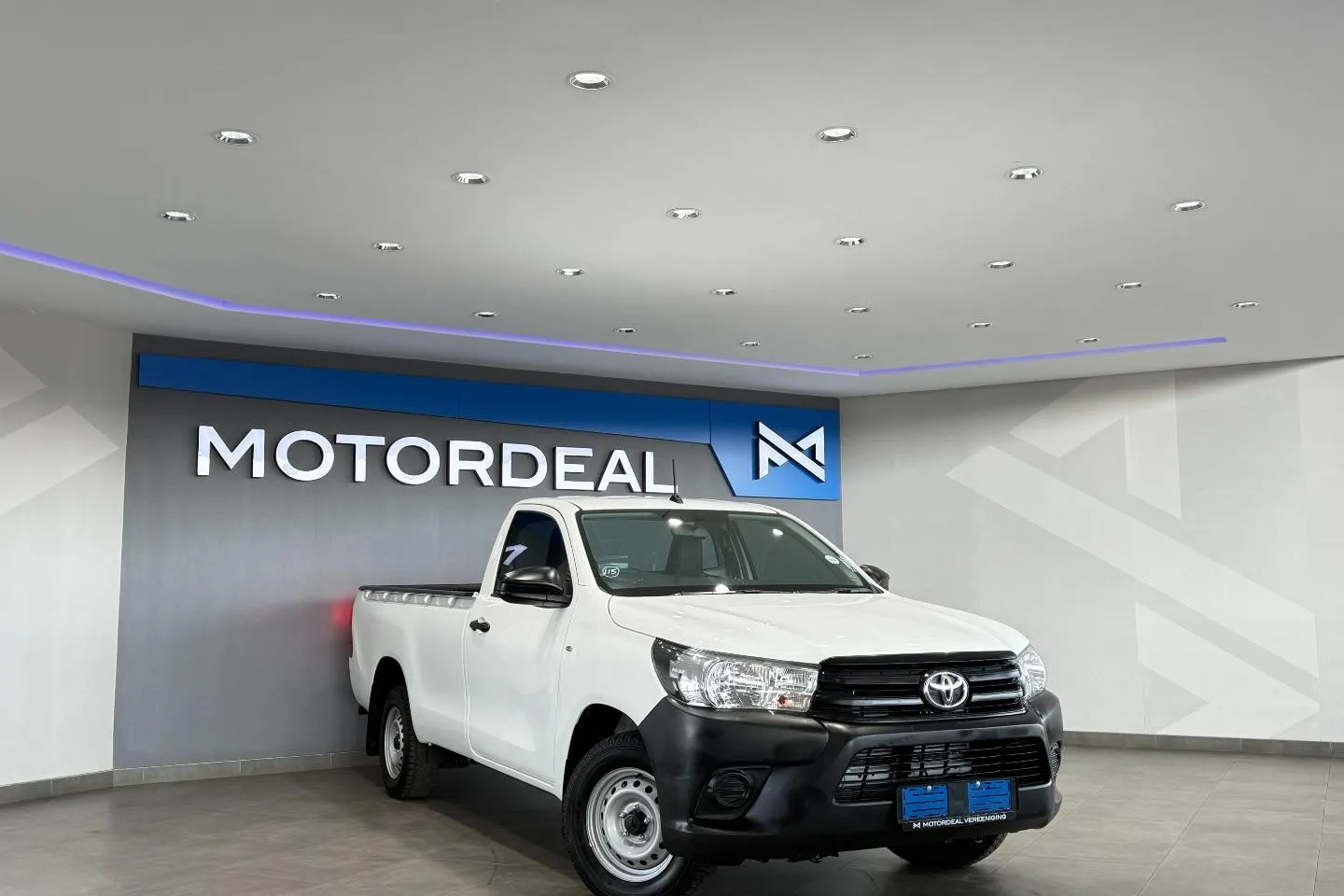 2026 Toyota Hilux 2.4GD Single Cab S (Aircon), photo 2 of 21