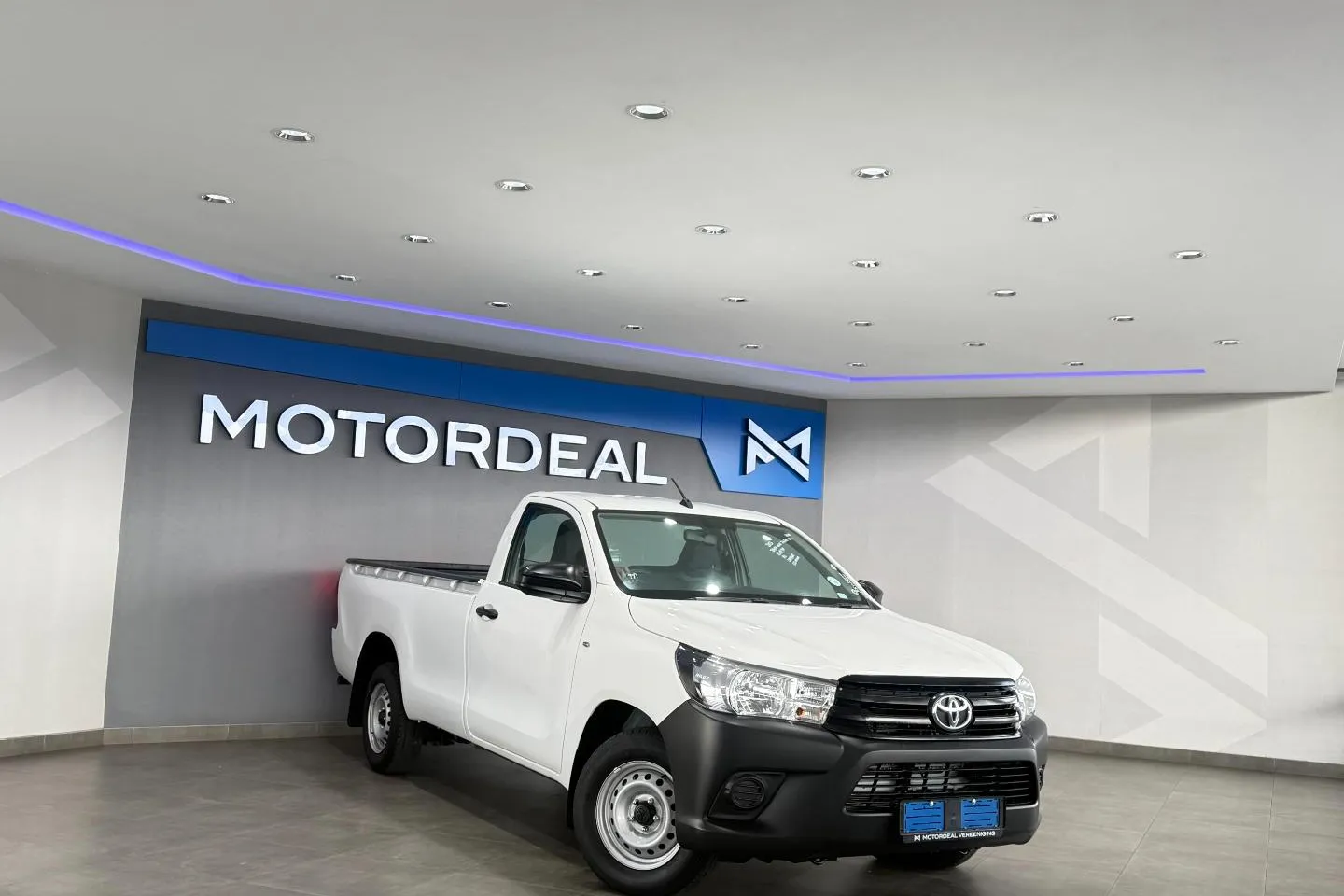 2026 Toyota Hilux 2.4GD Single Cab S (Aircon), photo 2 of 20