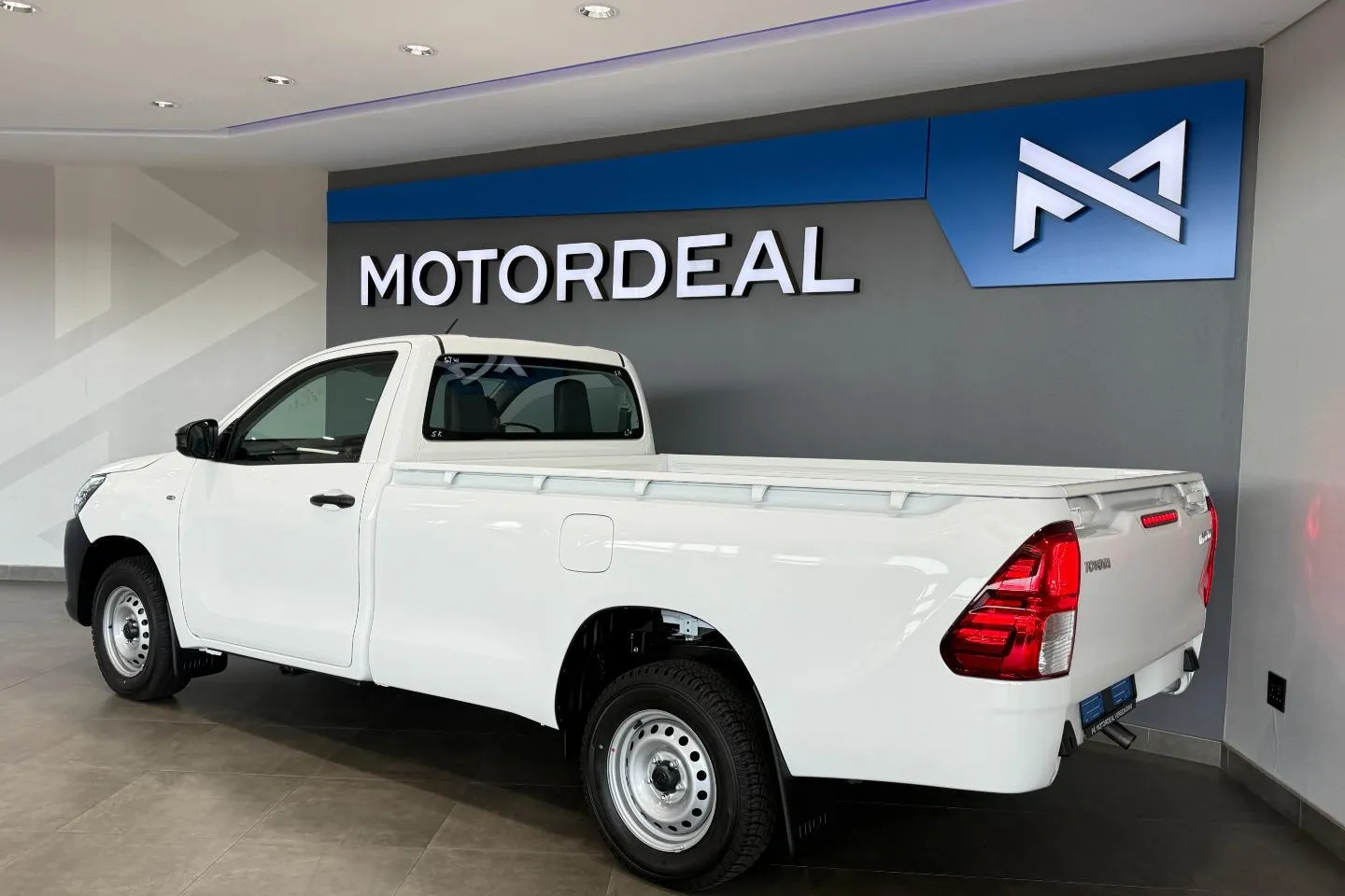 2026 Toyota Hilux 2.4GD Single Cab S (Aircon), photo 5 of 12